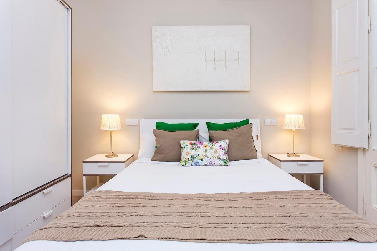 Stay U-Nique Apartments Floridablanca II Barcellona Esterno foto