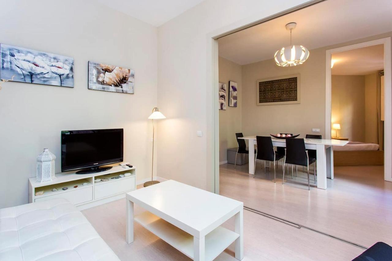 Stay U-Nique Apartments Floridablanca II Barcellona Esterno foto