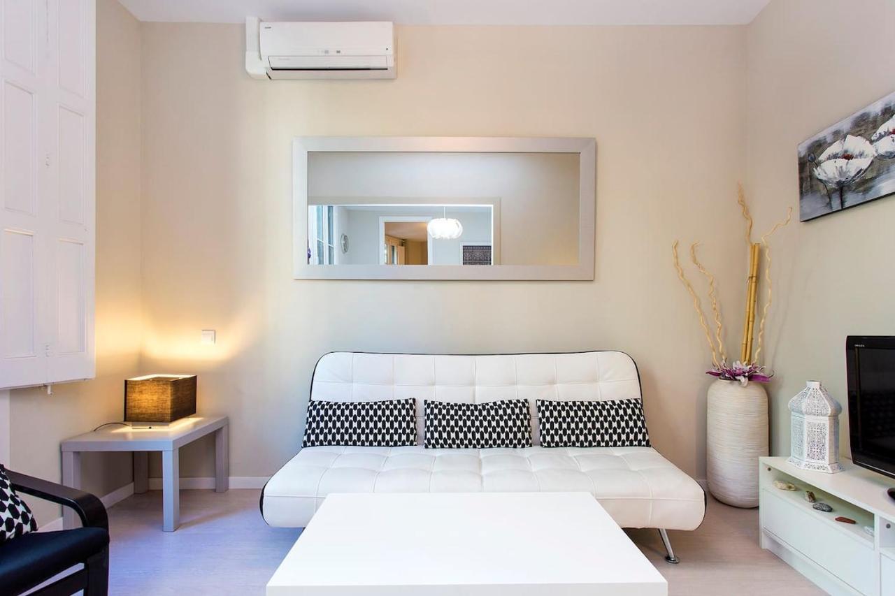 Stay U-Nique Apartments Floridablanca II Barcellona Esterno foto